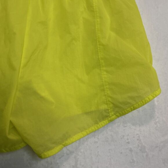 Gymshark Pulse 2 In 1 Women's Lined Neon Yellow Athletic Shorts Size Medium NWOT - Picture 11 of 16